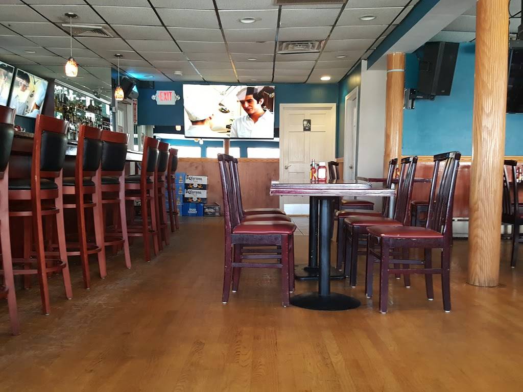 Guanachapis Bar N Grill | restaurant | 154 River St, Waltham, MA 02453, USA | 7818913535 OR +1 781-891-3535