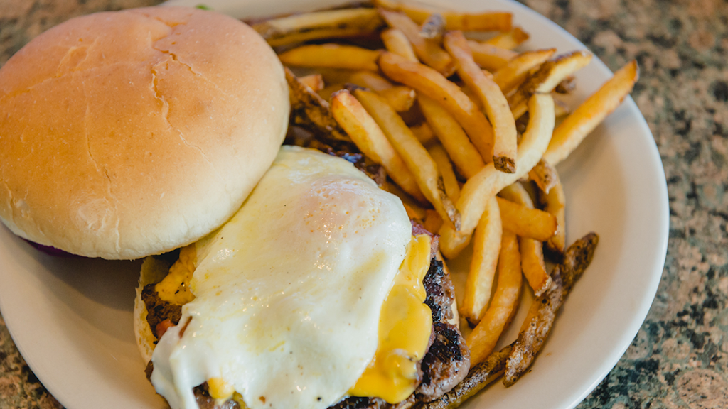 The Cove Restaurant and Bar | restaurant | 514 Ryan St, Boonville, MO 65233, USA | 6608822277 OR +1 660-882-2277