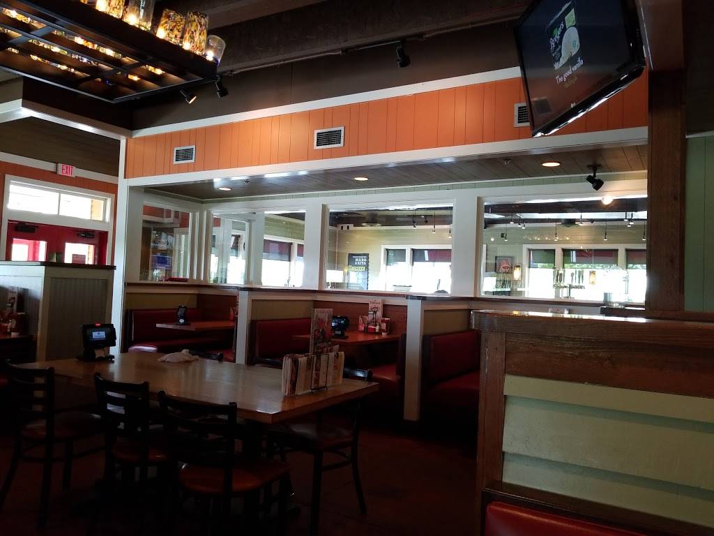 Chilis Grill & Bar | meal takeaway | 9886 Old US 20, Rossford, OH 43460, USA | 4198730696 OR +1 419-873-0696