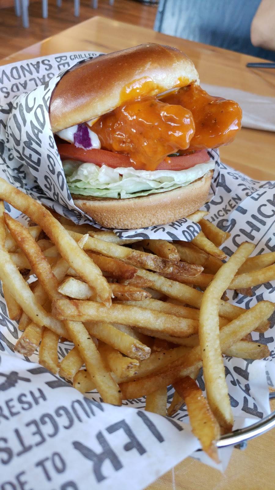 PDQ Restaurant | restaurant | 1660 FL-50, Clermont, FL 34711, USA | 3524840368 OR +1 352-484-0368