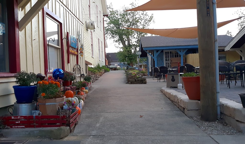 The Ferguson House | restaurant | 78 Franklin St, Nashville, IN 47448, USA | 8129884042 OR +1 812-988-4042