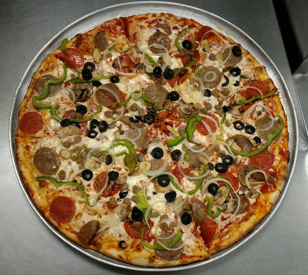 Vinnys Italian Grill & Pizzeria | restaurant | 7835 Dolleys Ct, King George, VA 22485, USA | 5407756960 OR +1 540-775-6960