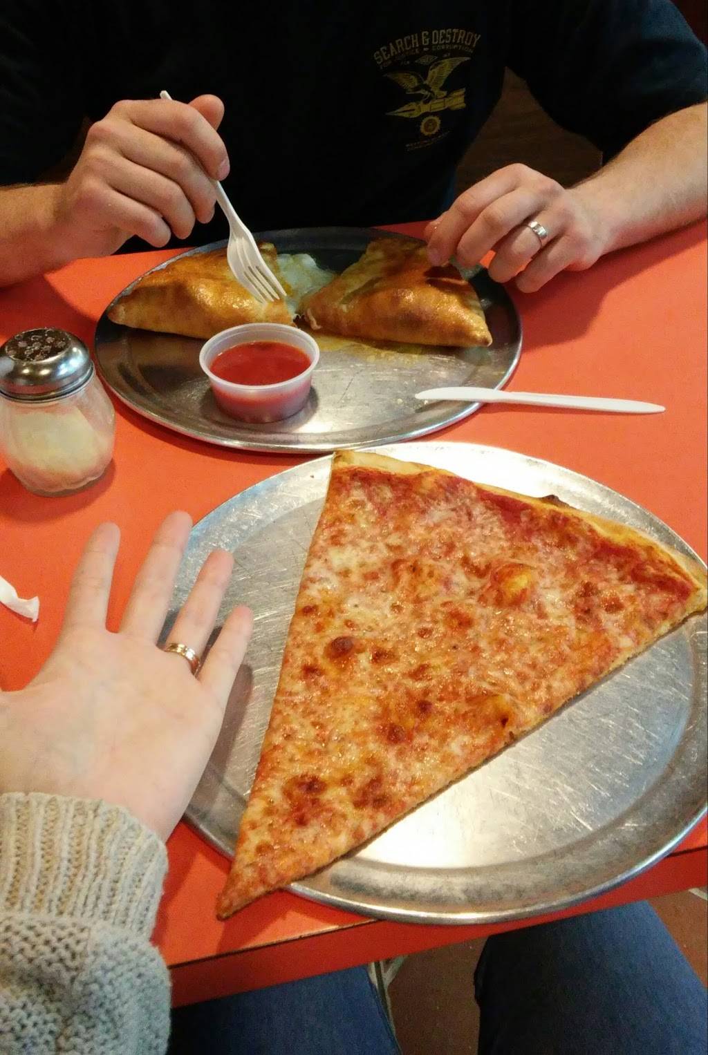 New York Pizza & Pasta | restaurant | 611 Parkway Ste B5, Gatlinburg, TN 37738, USA | 8654369300 OR +1 865-436-9300