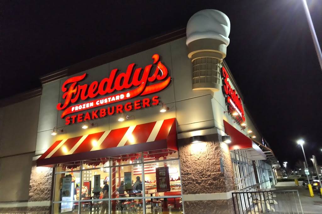 Freddys Frozen Custard & Steakburgers | restaurant | 2100 N Rock Rd #1000, Derby, KS 67037, USA | 3165585388 OR +1 316-558-5388