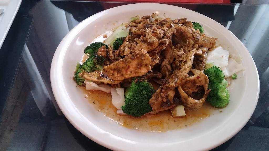 Siam Table | restaurant | 757 N Ankeny Blvd, Ankeny, IA 50023, USA | 5159647715 OR +1 515-964-7715