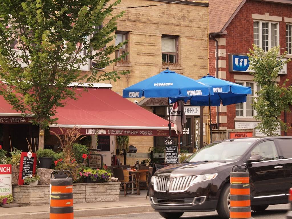 La Veranda Osteria | restaurant | 946 Royal York Rd, Etobicoke, ON M8X 2E5, Canada | 4162313800 OR +1 416-231-3800