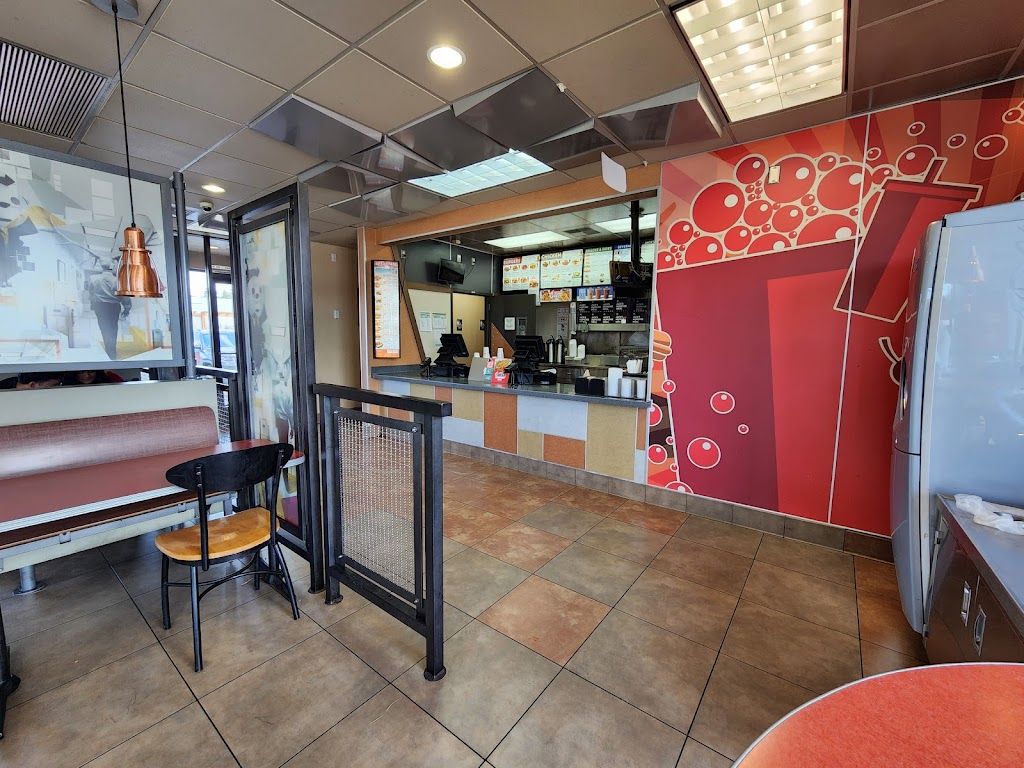 Jack in the Box | restaurant | 3907 Tieton Dr, Yakima, WA 98902, USA | 5099724368 OR +1 509-972-4368