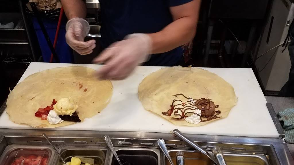 Cre8 Crepes | restaurant | 6654 Hollywood Blvd, Los Angeles, CA 90028, USA | 3234683647 OR +1 323-468-3647