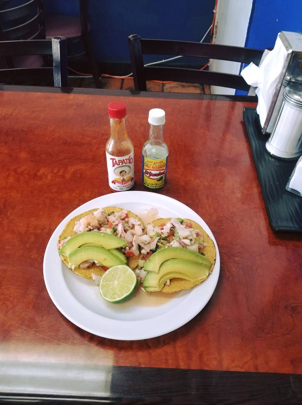 Pupuseria Menchita | restaurant | 1606 Beverly Blvd, Los Angeles, CA 90026, USA | 2132588203 OR +1 213-258-8203