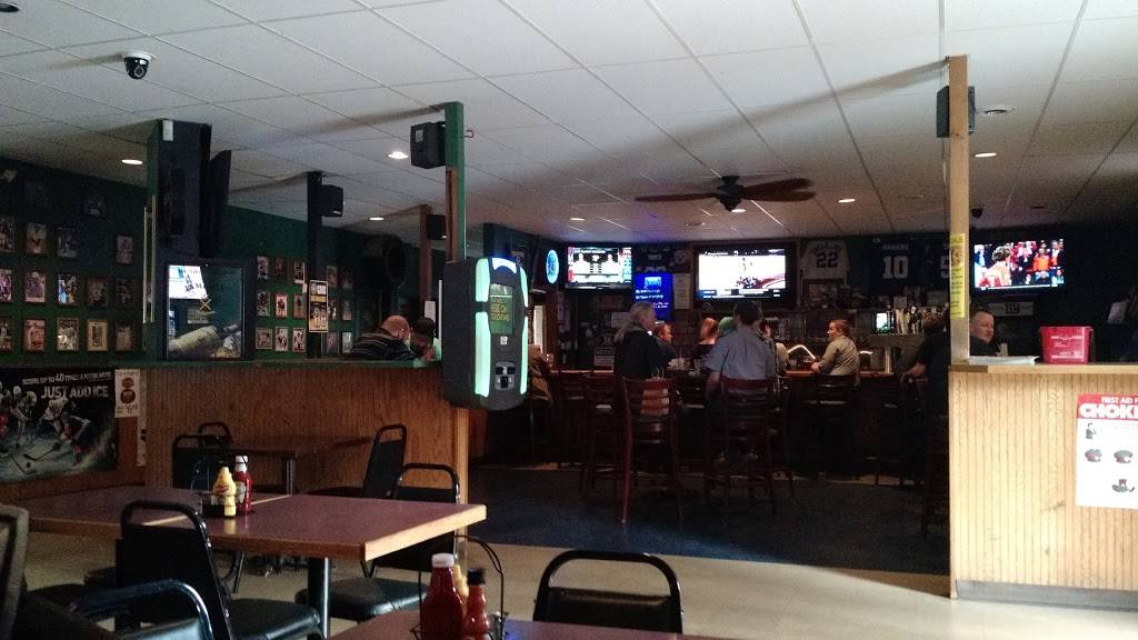 Uncle Joes Grill & Sports Bar | restaurant | 302 W Green St, Ithaca, NY 14850, USA | 6072732662 OR +1 607-273-2662