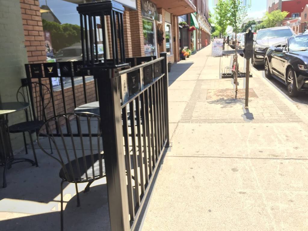 Fosters Inn | restaurant | 111 Downie St, Stratford, ON N5A 1X2, Canada | 5192711119 OR +1 519-271-1119