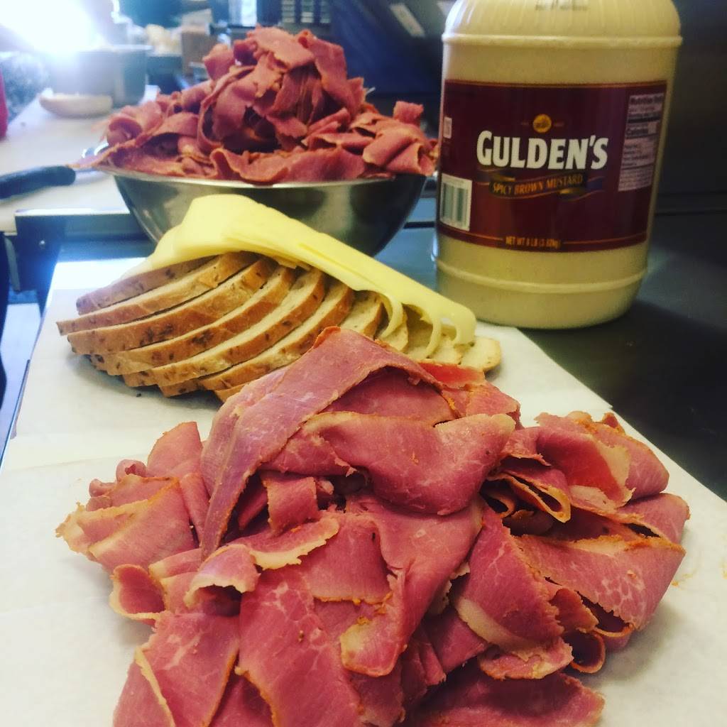 Rockys NY Deli & Italian Catering | restaurant | H-3, Between Tequilas Town & Family Dollar, 7360 Skidaway Rd, Savannah, GA 31406, USA | 9123542914 OR +1 912-354-2914