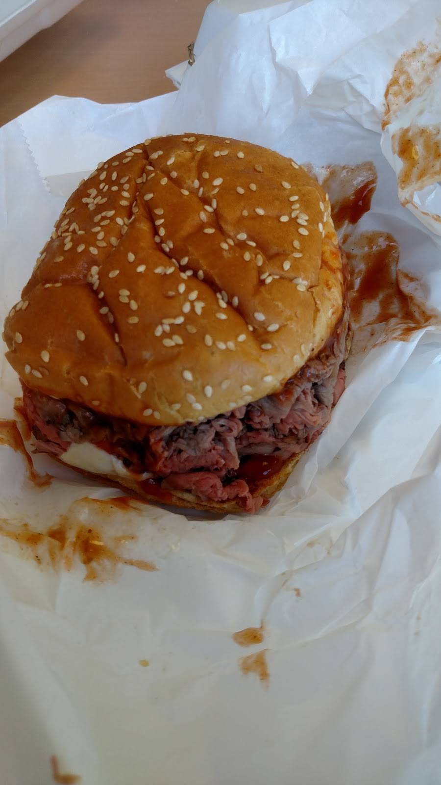 Supreme Roastbeef | meal takeaway | 18 Maple St, Danvers, MA 01923, USA | 9787770606 OR +1 978-777-0606