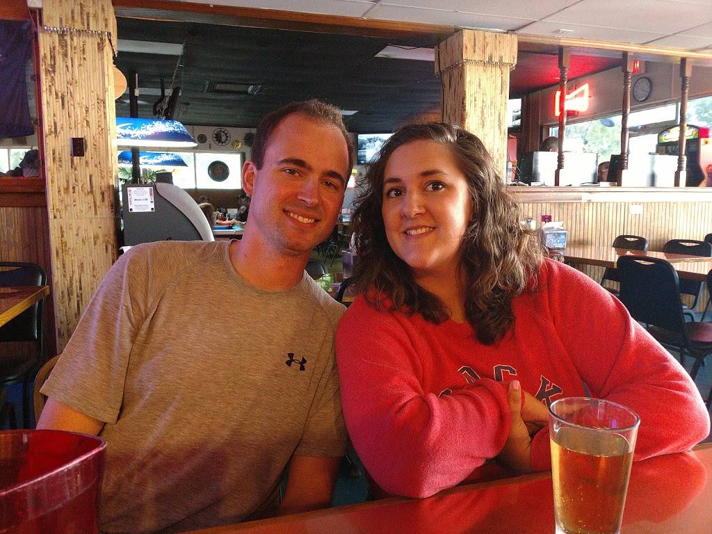 Oasis Lounge | night club | 4121 W Maple St, Wichita, KS 67209, USA | 3169439260 OR +1 316-943-9260