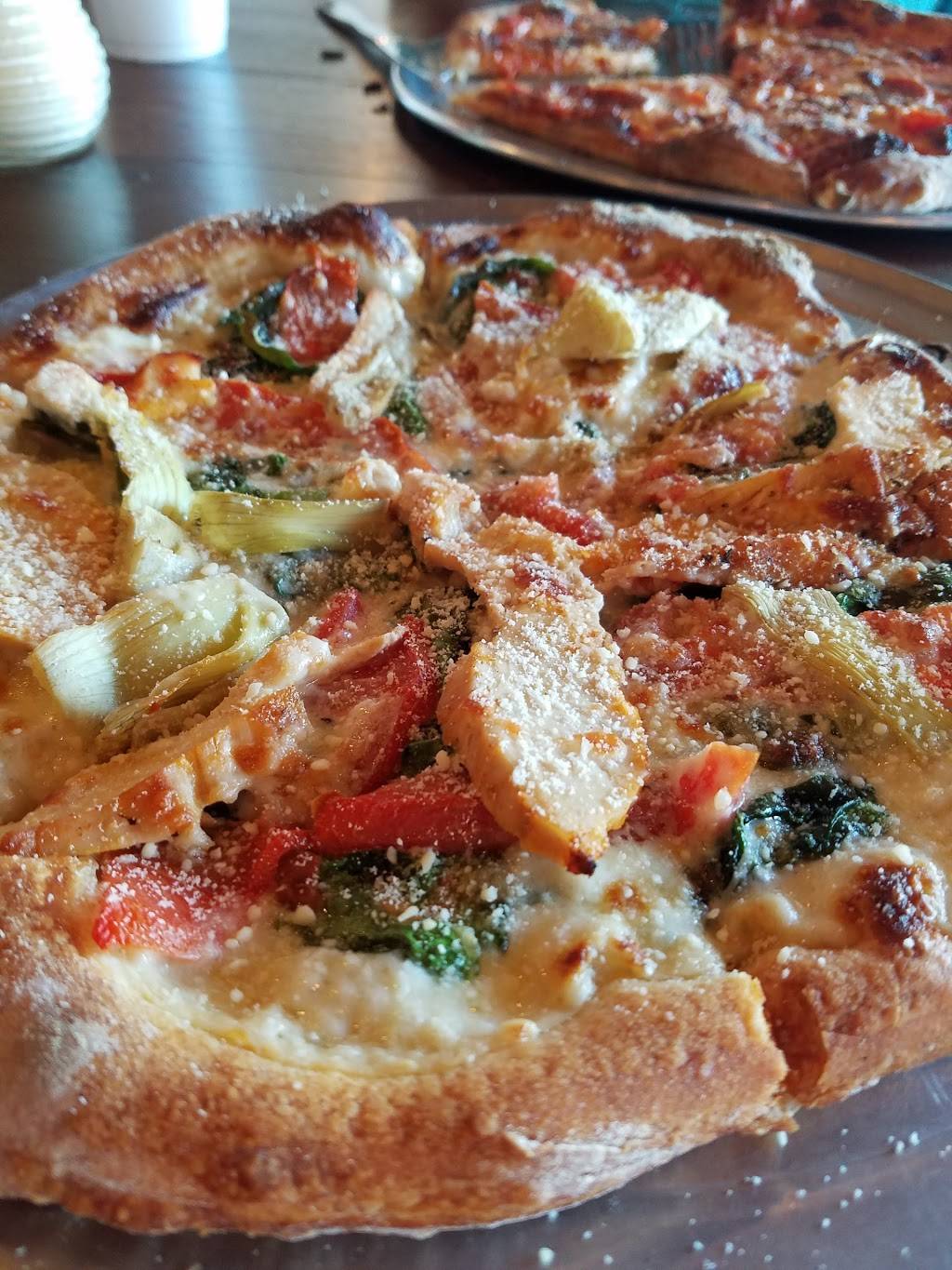 Hardware Pizza | restaurant | 131 SW Broad St, Lyons, GA 30436, USA | 9124033336 OR +1 912-403-3336