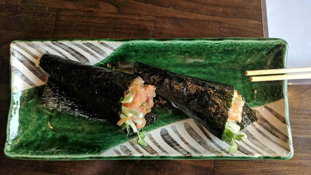 Tomodachi | restaurant | 2779 Agoura Rd, Westlake Village, CA 91361, USA | 8057777578 OR +1 805-777-7578