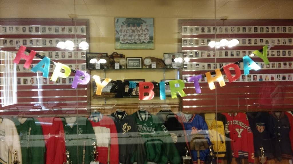 Bianchis Hilltop Restaurant | restaurant | 2820 Hubbell Ave, Des Moines, IA 50317, USA | 5152652746 OR +1 515-265-2746