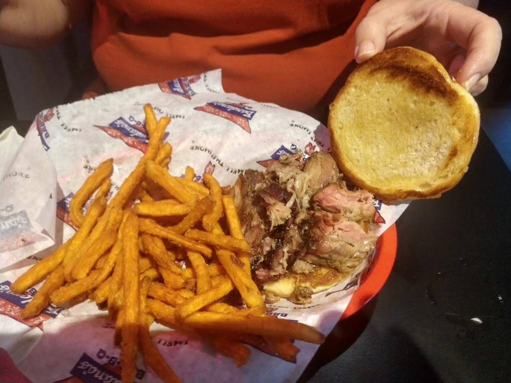 Bandanas Bar-B-Q | restaurant | 309 E Main St, Carbondale, IL 62901, USA | 6184901777 OR +1 618-490-1777