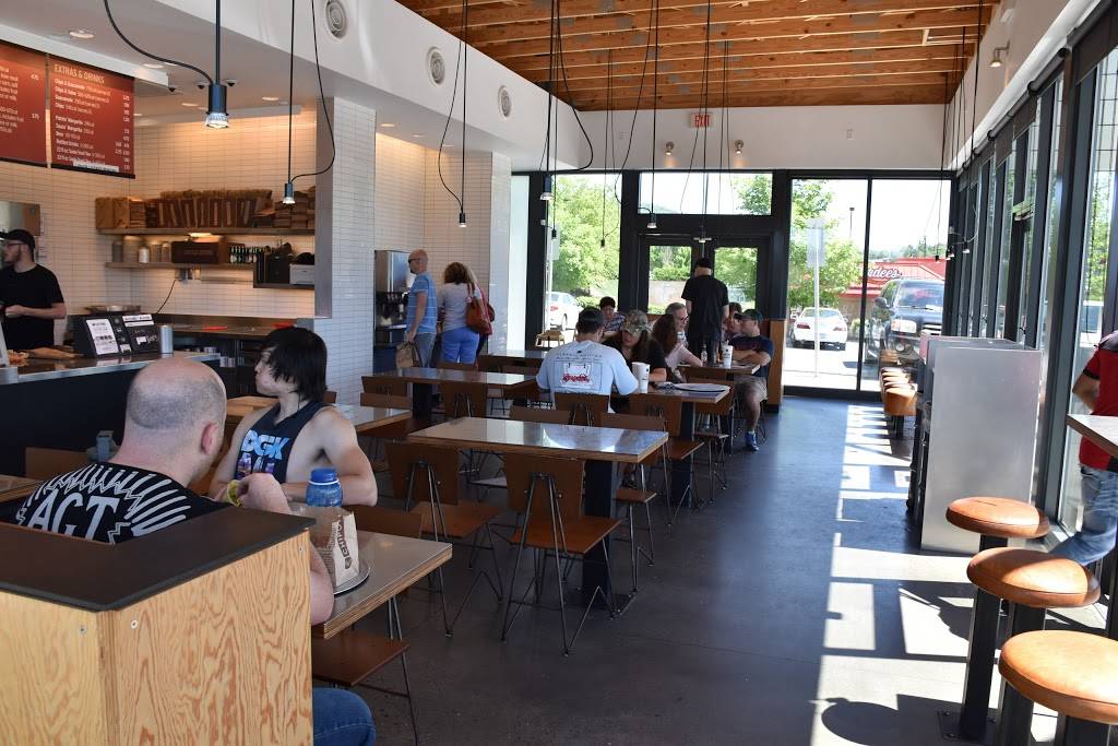 Chipotle Mexican Grill | restaurant | 1828 Hendersonville Rd, Asheville, NC 28803, USA | 8282746370 OR +1 828-274-6370