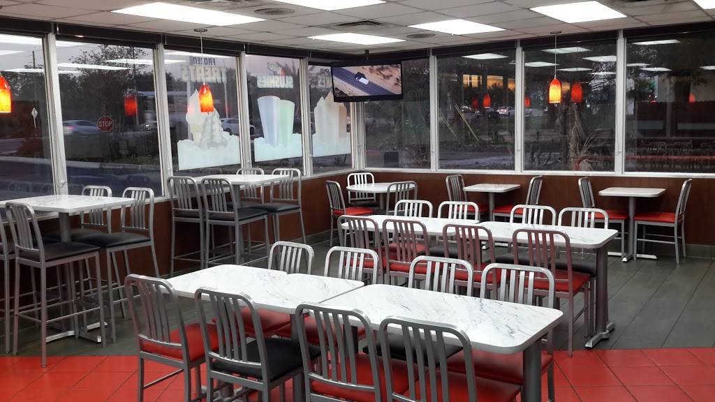 Krystal | restaurant | 6655 US Highway 17 92, Fern Park, FL 32730, USA | 4078346988 OR +1 407-834-6988