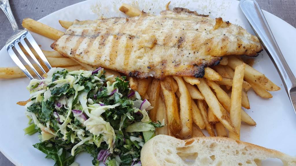 California Fish Grill | restaurant | 419 S Associated Rd, Brea, CA 92821, USA | 7144822151 OR +1 714-482-2151