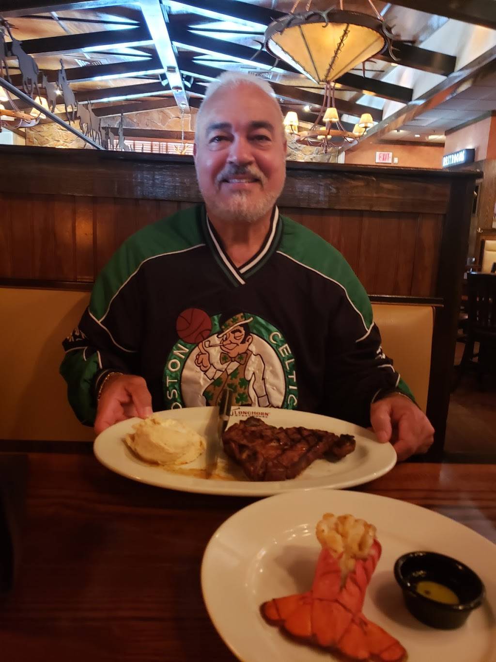 Long John Silvers | restaurant | 322 S Broadway, Salem, NH 03079, USA | 6038903514 OR +1 603-890-3514