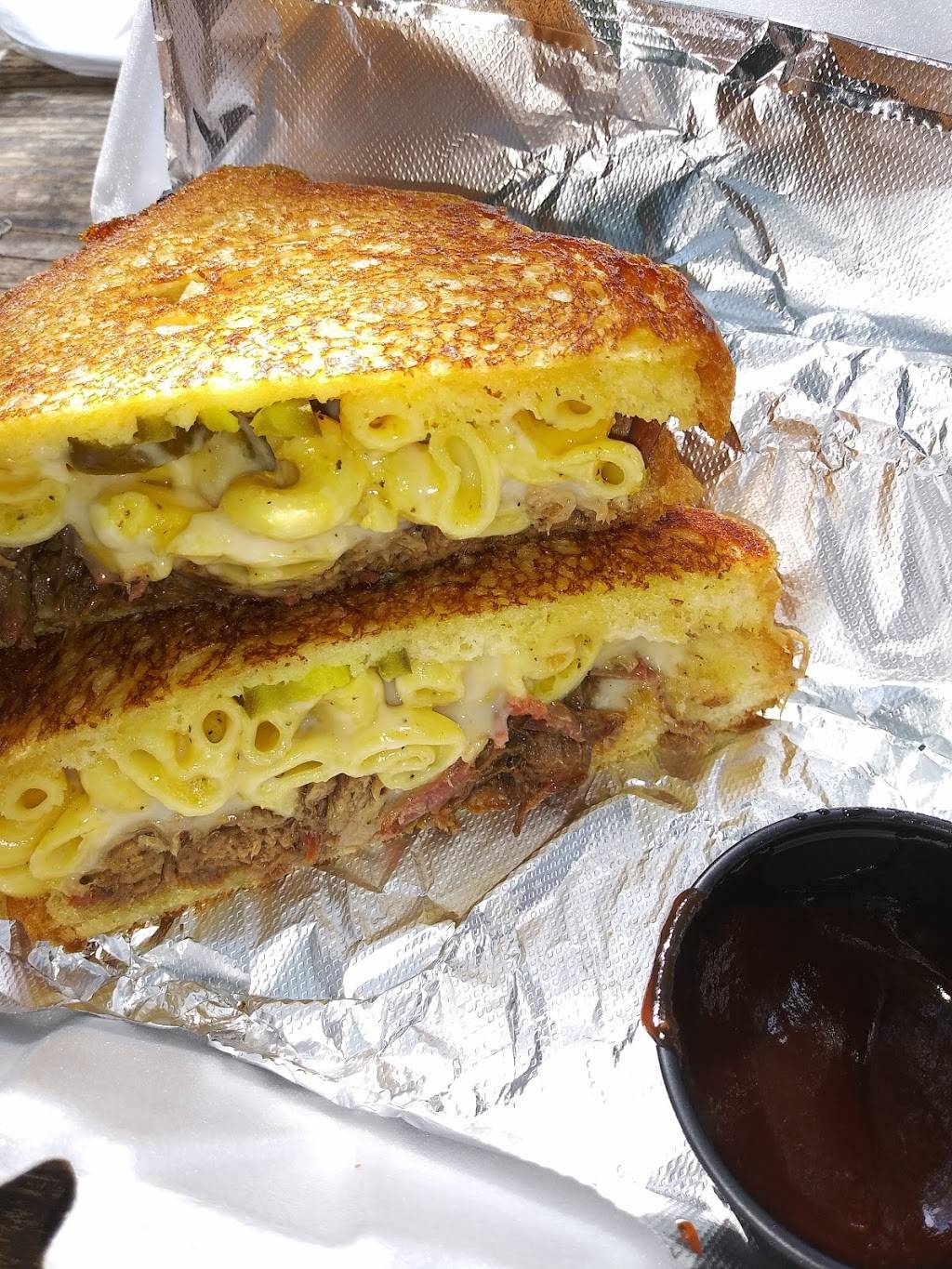 Wicked Oak BarbeQue | restaurant | 6607 N Florida Ave, Tampa, FL 33604, USA | 8133042425 OR +1 813-304-2425