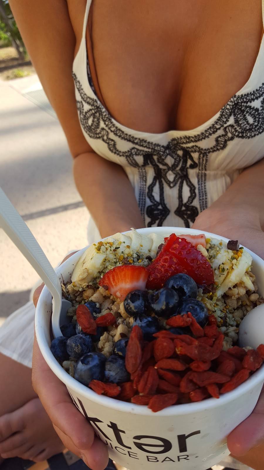 Nekter Juice Bar | cafe | 3835 Thousand Oaks Blvd unit h, Thousand Oaks, CA 91362, USA | 8057197222 OR +1 805-719-7222