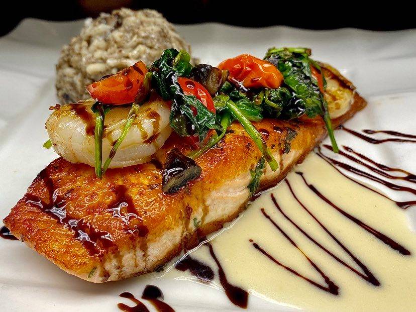 T42 | restaurant | 27W371 North Ave, Carol Stream, IL 60185, USA | 6305200593 OR +1 630-520-0593