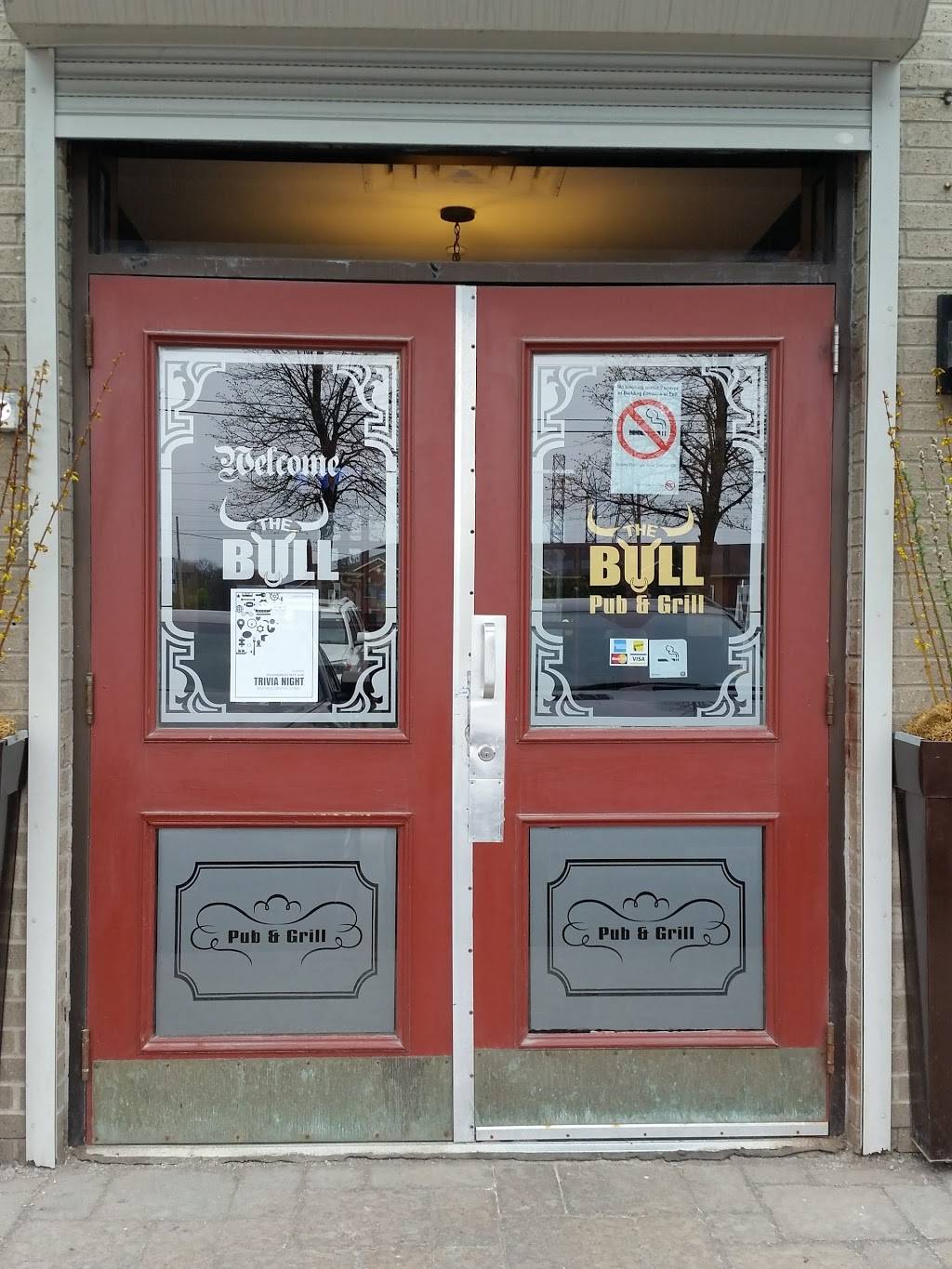 The Bull Pub And Grill | restaurant | 2800 Skymark Ave, Mississauga, ON L4W 5A6, Canada | 9052127711 OR +1 905-212-7711