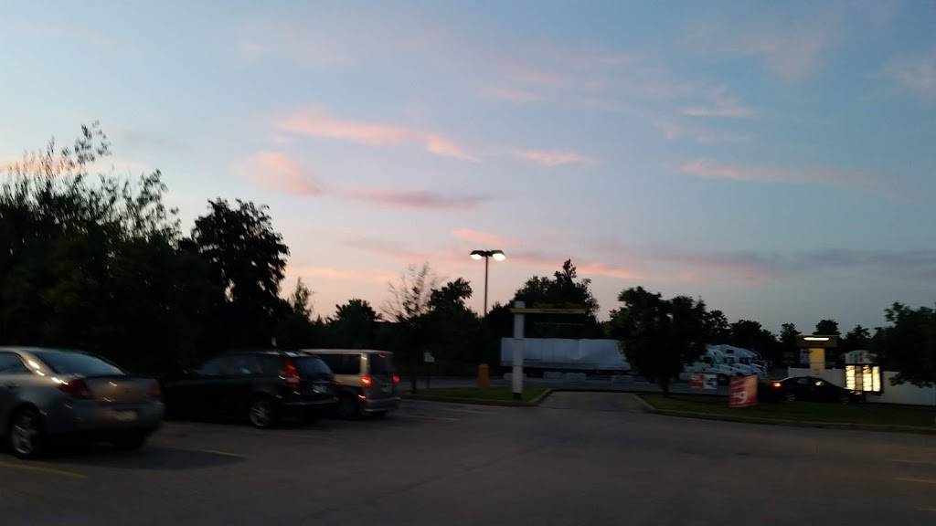 Pilot Travel Center | restaurant | 2010 New Castle Rd, Portersville, PA 16051, USA | 7243683028 OR +1 724-368-3028