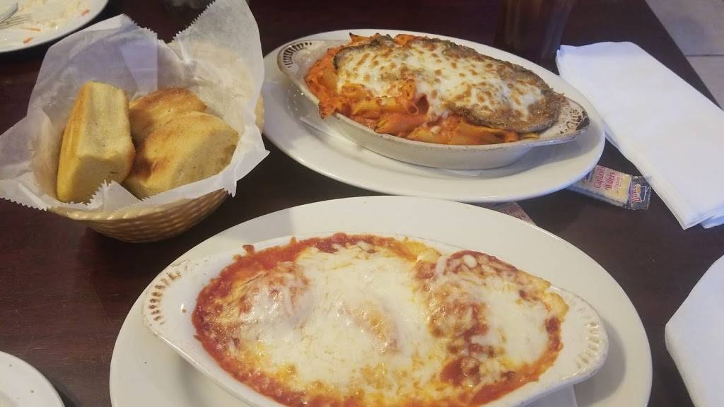 Vesuvios Italian Restaurant | restaurant | 1049 Durham Rd H, Roxboro, NC 27573, USA | 3363224300 OR +1 336-322-4300