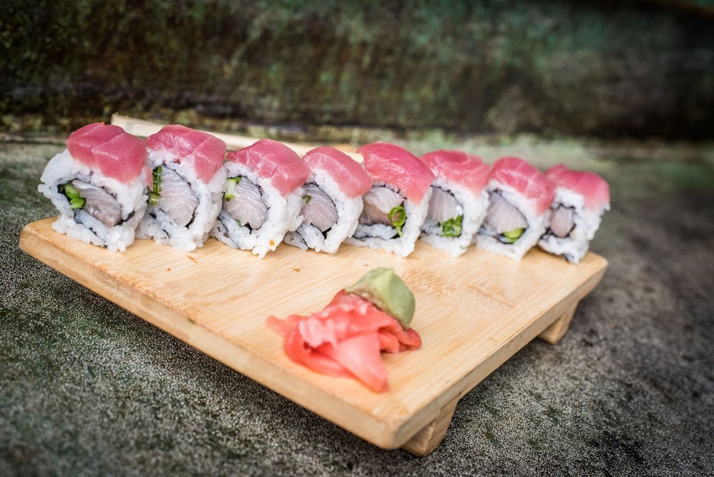 Bamboo Sushi Bar & Hibachi Fort Walton | restaurant | 9 Eglin Pkwy NE, Fort Walton Beach, FL 32548, USA | 8502004250 OR +1 850-200-4250