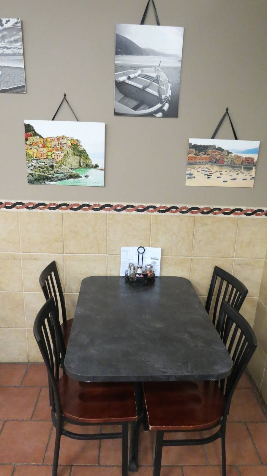 Massimos Pizza & Trattoria | restaurant | 1362 Naamans Creek Rd, Garnet Valley, PA 19060, USA | 6104970577 OR +1 610-497-0577