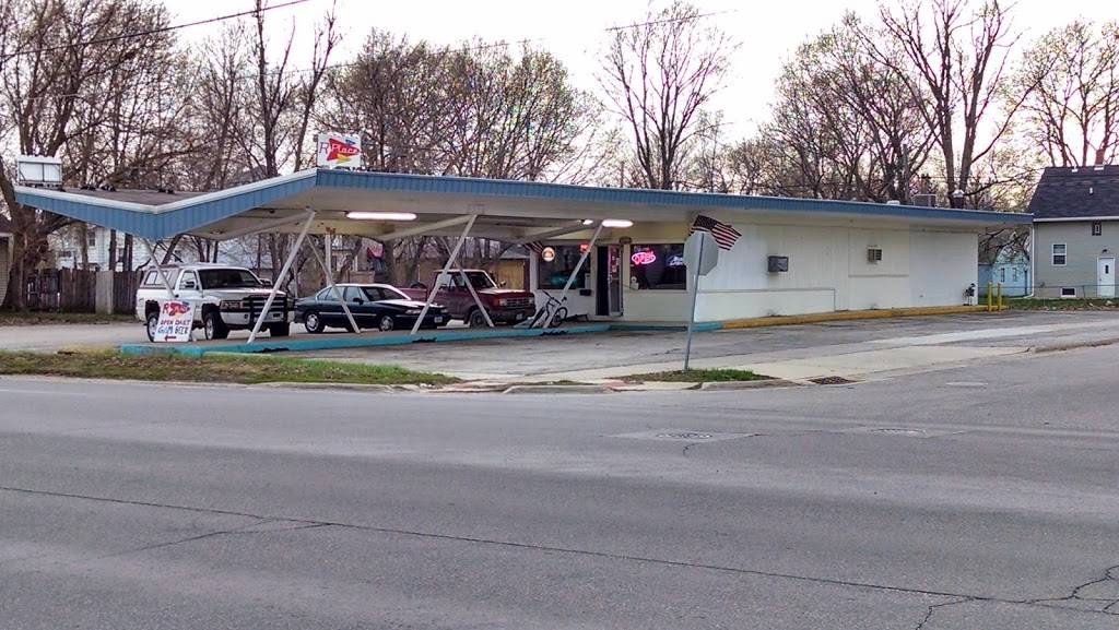 Rplace | restaurant | 921 Broadway St, Waterloo, IA 50703, USA | 3192322011 OR +1 319-232-2011