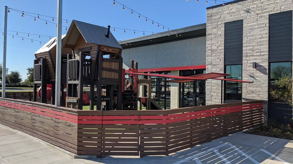 Hat Creek Burger Co. | restaurant | 3321 E Broad St, Mansfield, TX 76063, USA | 8174052979 OR +1 817-405-2979