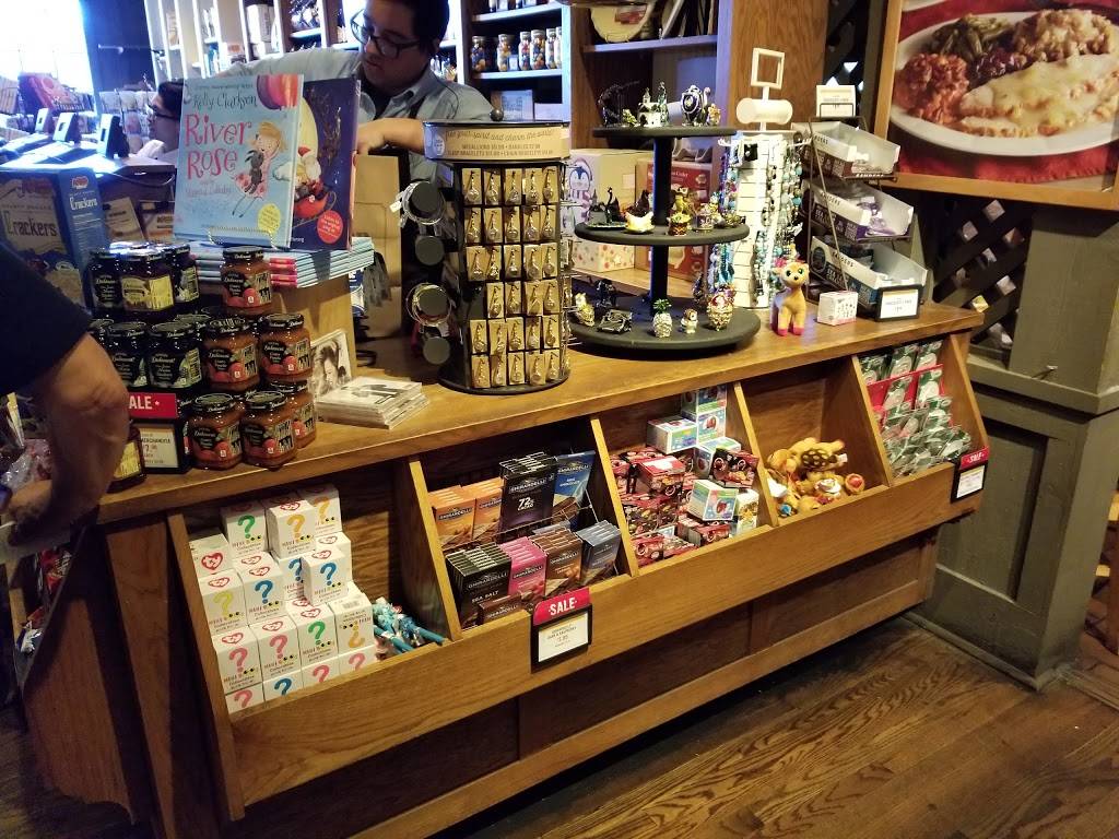 Cracker Barrel Old Country Store | restaurant | 3327 SE Military Dr, San Antonio, TX 78223, USA | 2103330167 OR +1 210-333-0167