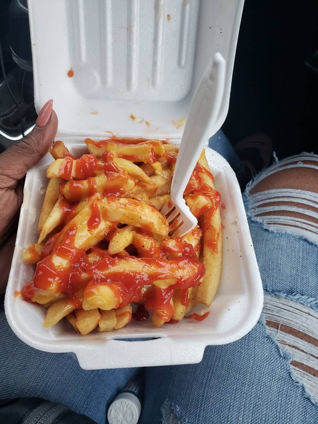 Durresi Restaurant Coney Island | restaurant | 9078 Telegraph Rd, Redford Charter Twp, MI 48239, USA | 3135312827 OR +1 313-531-2827