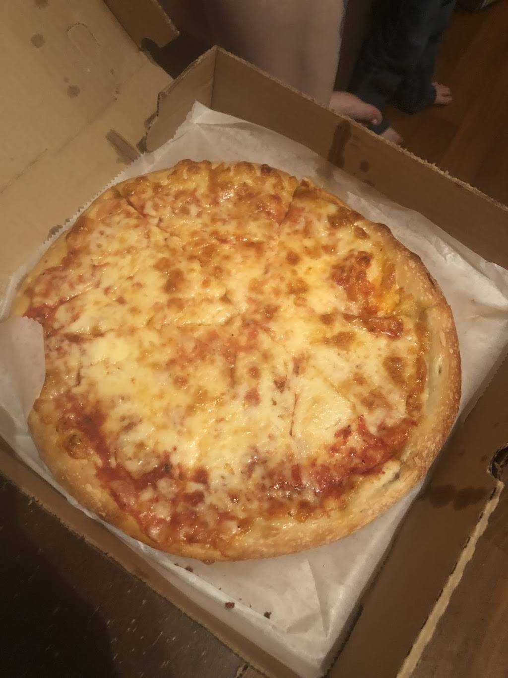 Key Food Pizza | restaurant | 2329 E York St, Philadelphia, PA 19125, USA | 2154257666 OR +1 215-425-7666