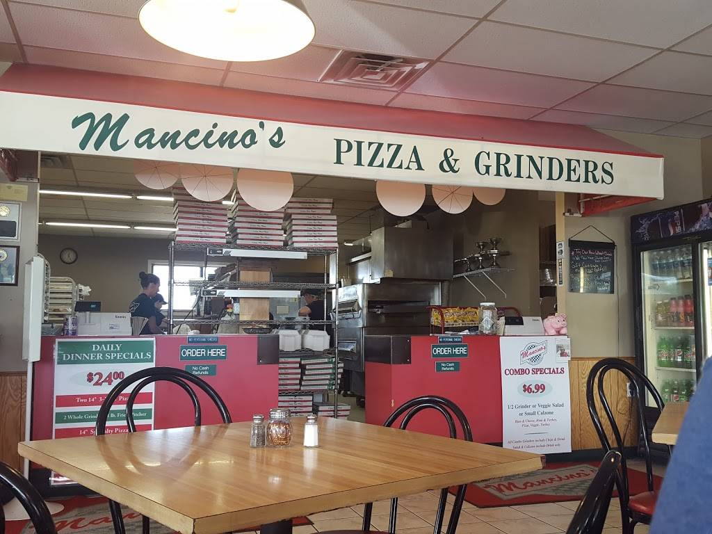 Mancinos Pizza & Grinders | restaurant | 5588 US-10, Ludington, MI 49431, USA | 2318456666 OR +1 231-845-6666