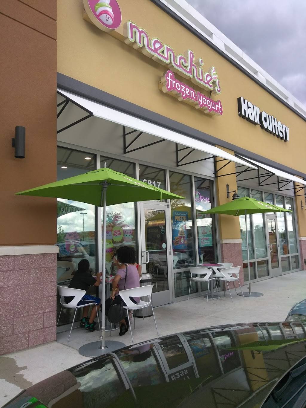 Menchies Frozen Yogurt | bakery | 404 E Central Blvd, Orlando, FL 32801, USA | 4074402843 OR +1 407-440-2843