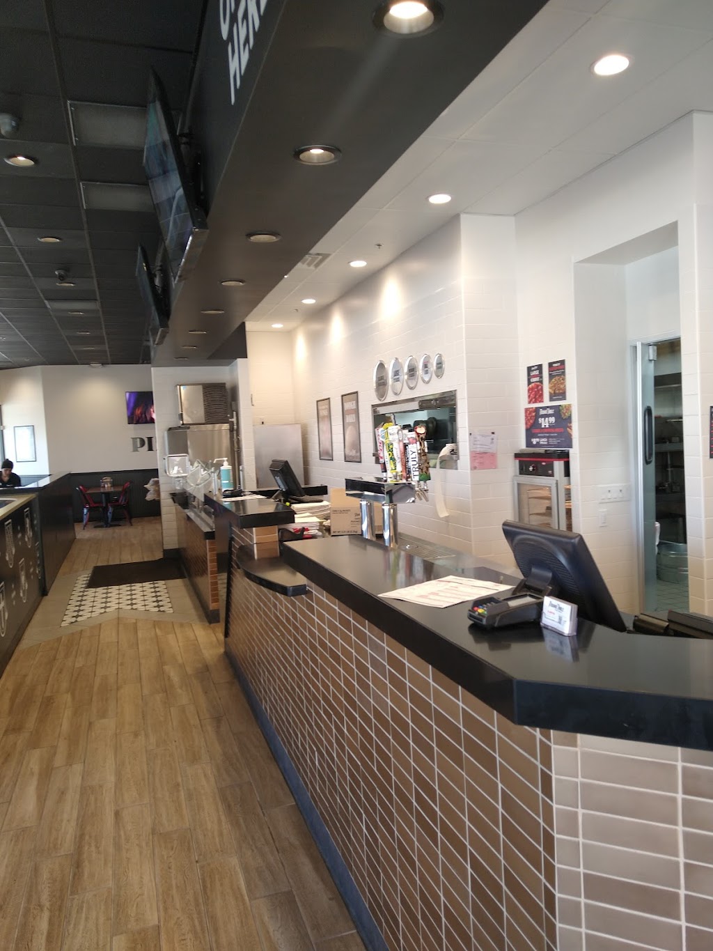 Round Table Pizza | restaurant | 1020 Shaw Ave, Clovis, CA 93612, USA | 5592073619 OR +1 559-207-3619