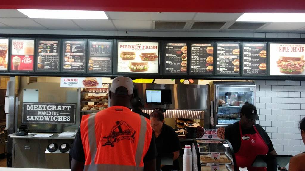 Arbys | restaurant | 341 Folly Rd, Charleston, SC 29412, USA | 8437951409 OR +1 843-795-1409