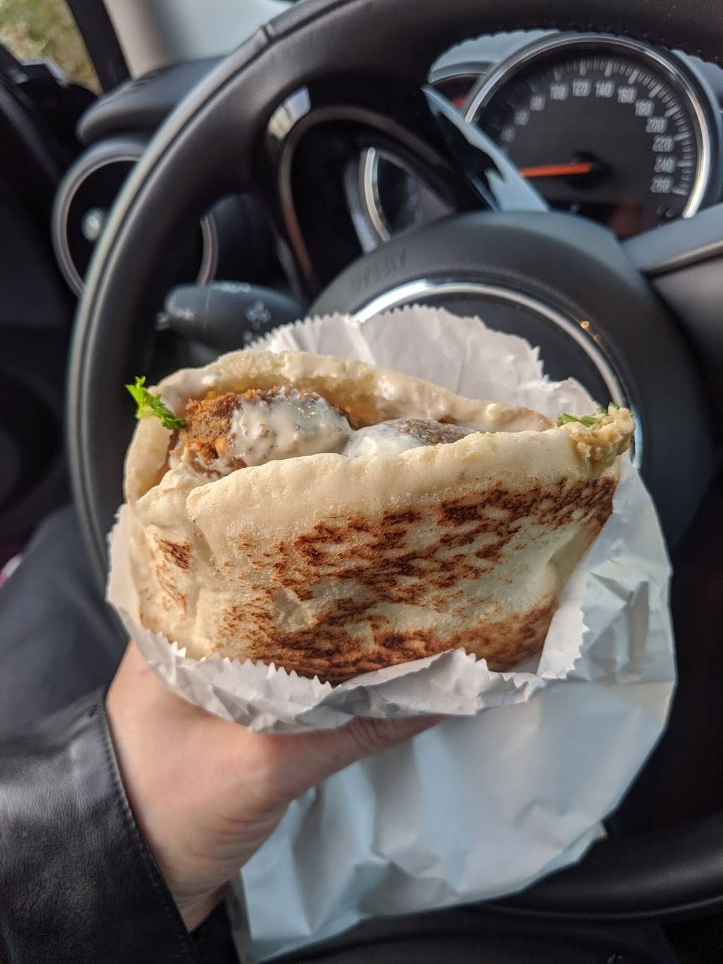 Mister Laffa Shawarma House | restaurant | 9001 Dufferin St, Thornhill, ON L4J 8X2, Canada | 9057649191 OR +1 905-764-9191