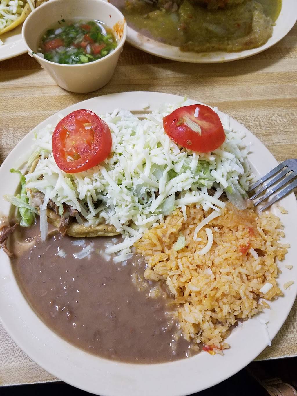 Lenchitas | restaurant | 13612 Van Nuys Blvd, Pacoima, CA 91331, USA | 8188992623 OR +1 818-899-2623