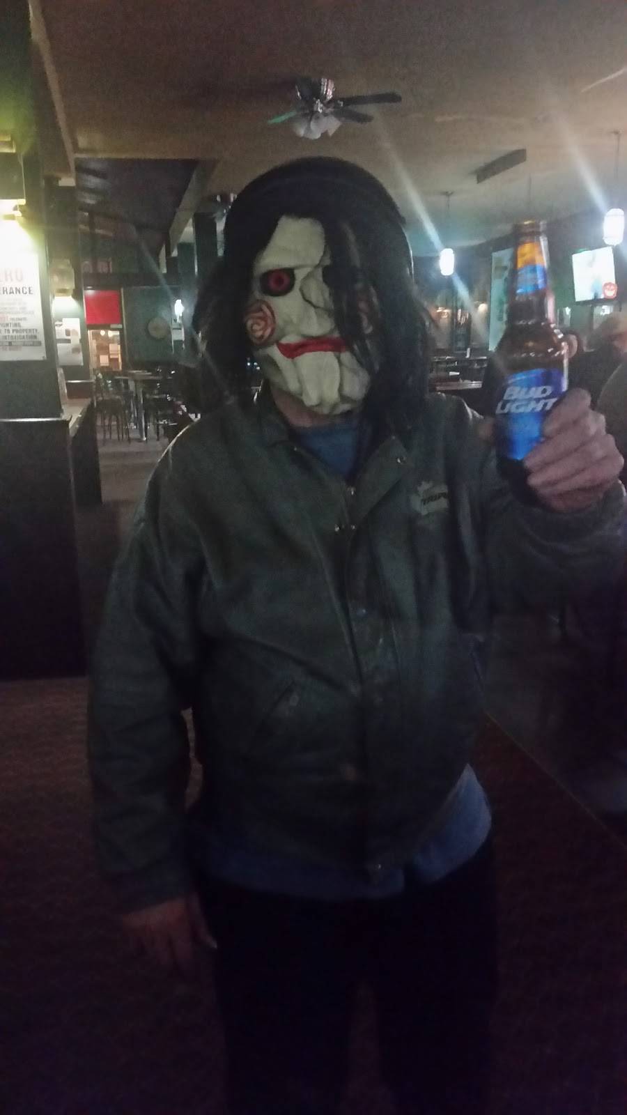 White House Hotel | restaurant | 175 Charlotte St, Peterborough, ON K9J 2T7, Canada | 7057412444 OR +1 705-741-2444