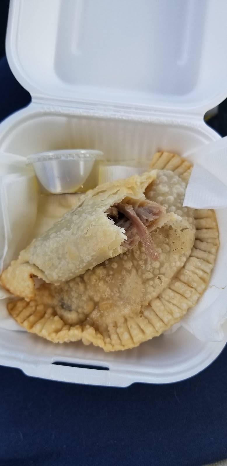 Casita Boriqua | restaurant | 2207 E Cesar Chavez St, Austin, TX 78702, USA | 5125076823 OR +1 512-507-6823