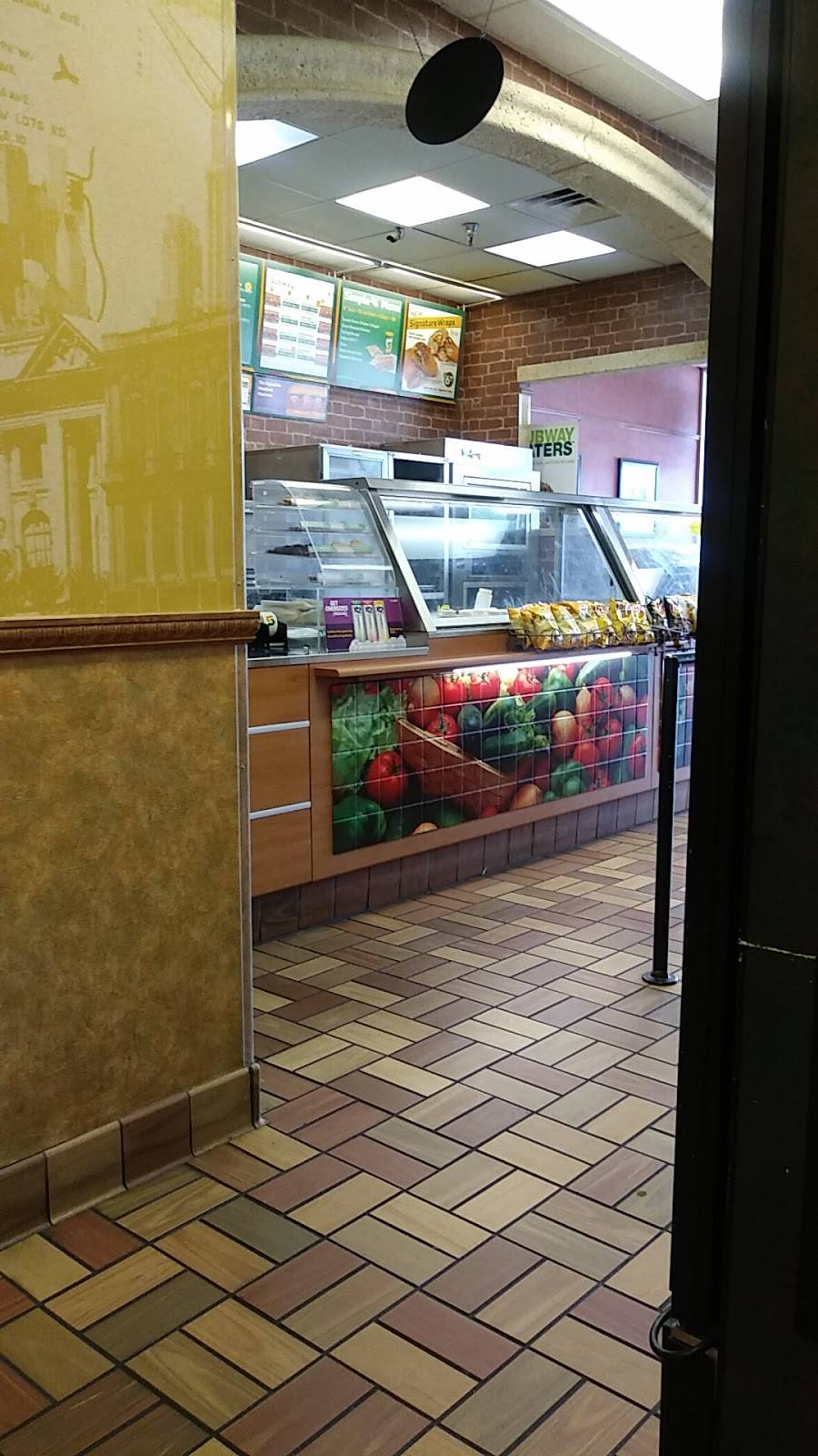 Subway Restaurants | restaurant | 18459 US-41, Lutz, FL 33549, USA | 8139487745 OR +1 813-948-7745