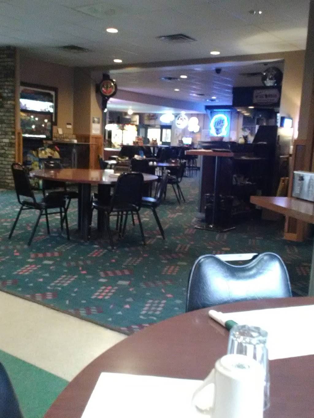Old Settlers Bowling Center | restaurant | 1500 15th Ave, Union Grove, WI 53182, USA | 2628783709 OR +1 262-878-3709
