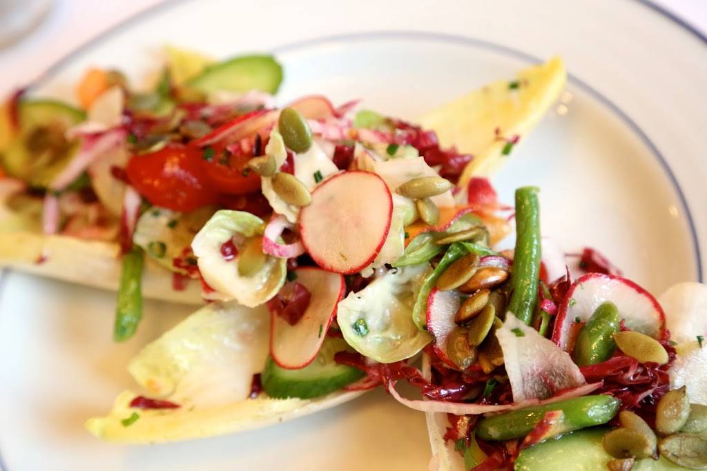 Monkland Taverne | restaurant | 5555 Av de Monkland, Montréal, QC H4A 1E1, Canada | 5144865768 OR +1 514-486-5768